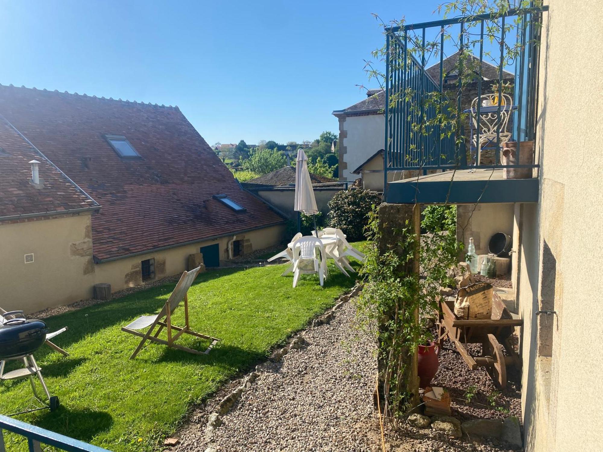 Studio Logis Les Roses Bourbon-l'Archambault Exterior photo